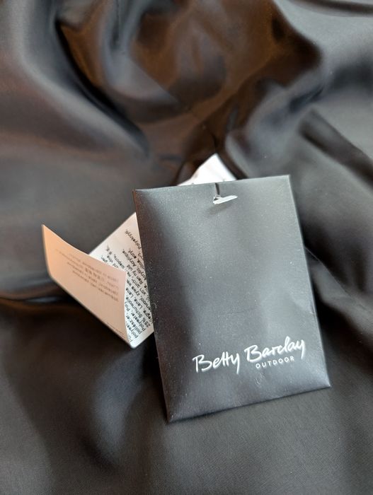 Pardesiu mărimea 42/M cu lână