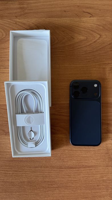 Продам iPhone 17 Pro