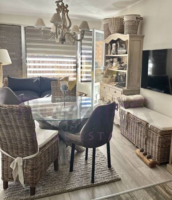 Продава се Четиристаен апартамент в Царево - 120 кв.м за 1709 €/кв.м - Снимка #1