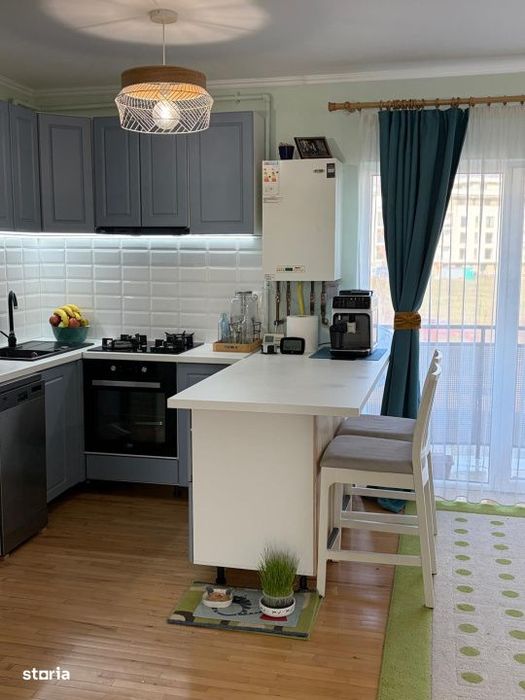 Apartament in zona Tineretului , etaj 1 ,2 camere , 2 balcoane — fotografia 1