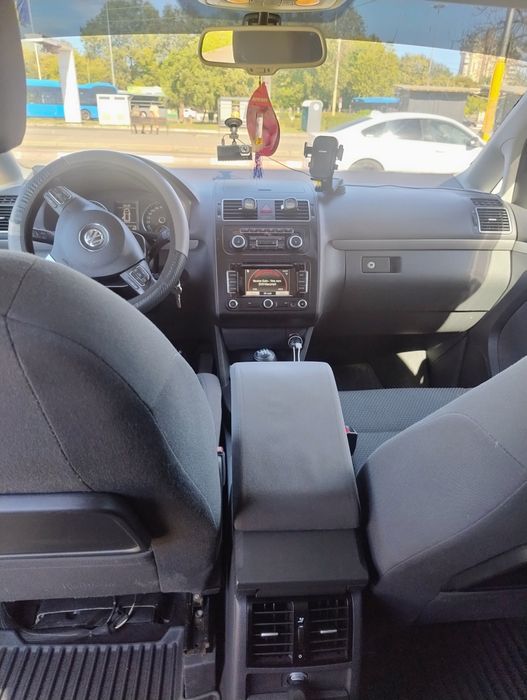 Vând Volkswagen Turan