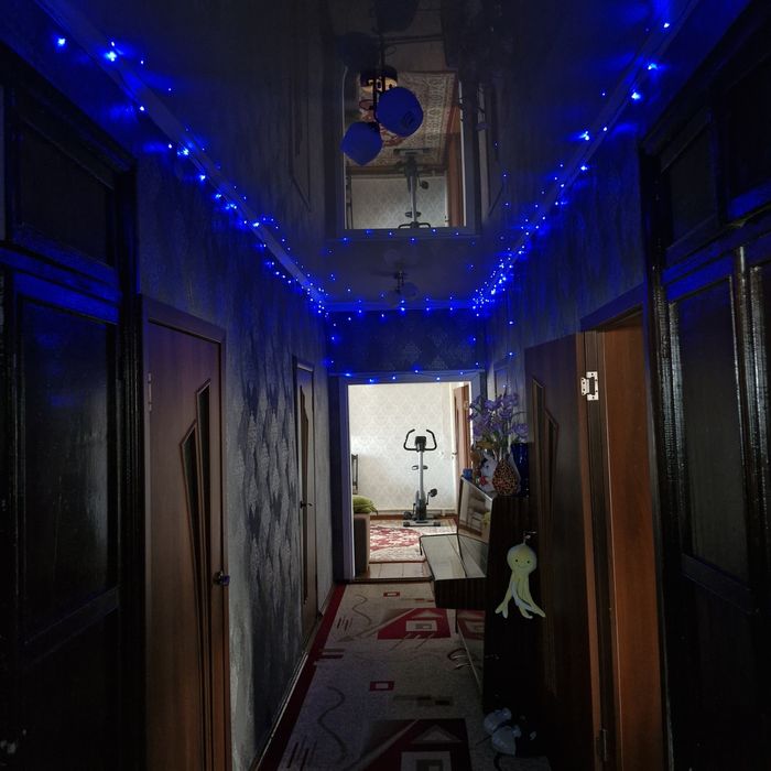 Продаётся большой дом.