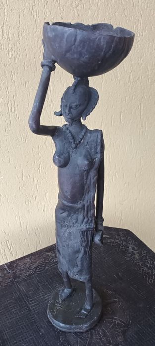 Statuie veche din Bronz