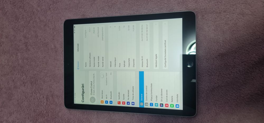 Vand sau schimb cu telefon, iPad Air a1474 32gb, 10/10 funcțional și e