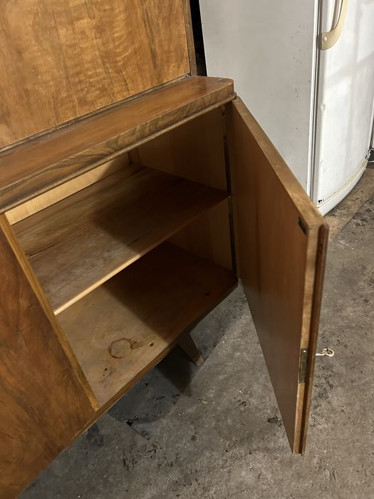 Старинен бюфет/ секция