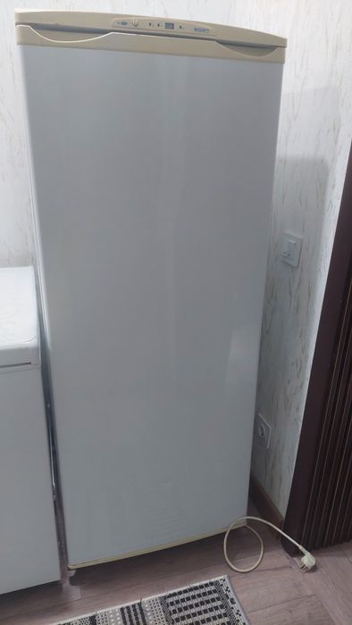 Продам Морозильник Бирюса