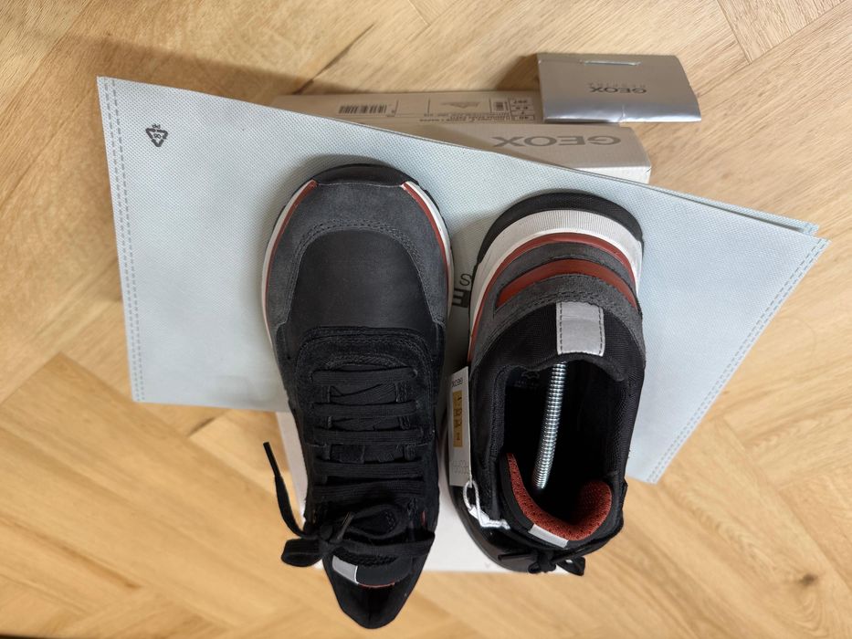 Pantofi Geox U Dolomia A – mărimea 40, culoare Anthracite/Black, în stare foarte bună