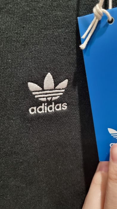 Блуза  Adidas М размер