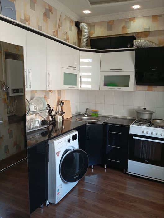 Сдается посуточно 2 ком кв Сергели метро 3 станци