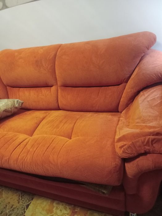 Диван малый,ламбрикен