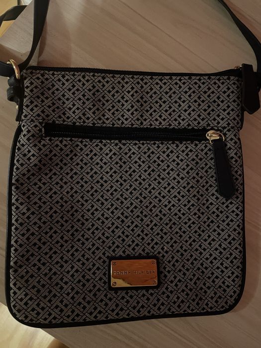 Дамска чанта Tommy Hilfiger