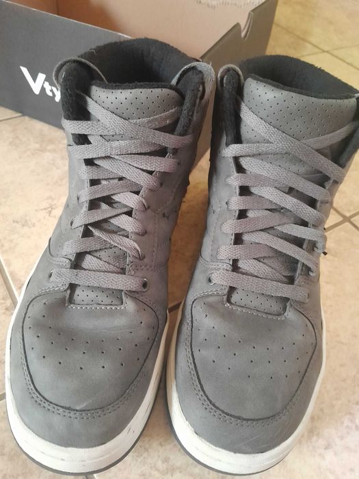Pantofi de vanzare