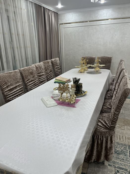 Стол,стулья вместе