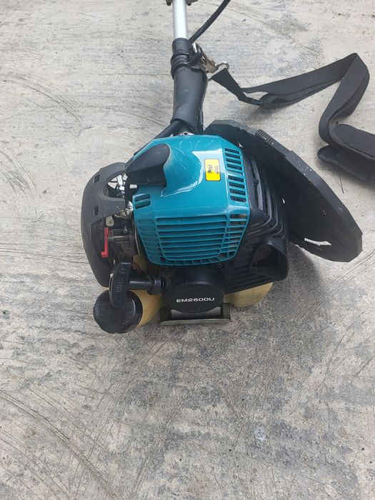 Motocositoare Makita EM2600U