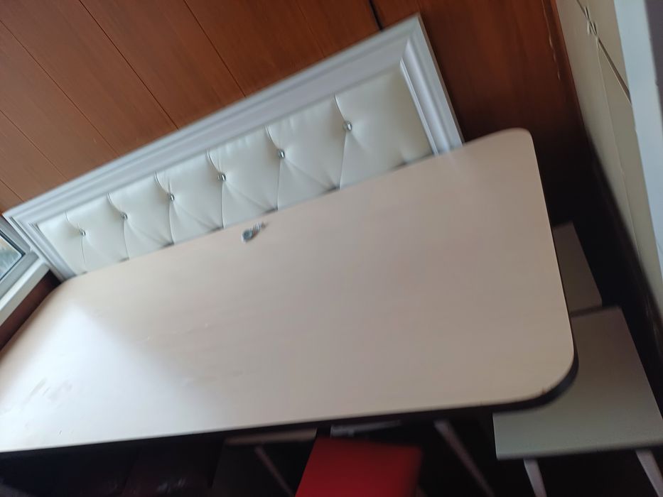 Стол ,орындық сатылады