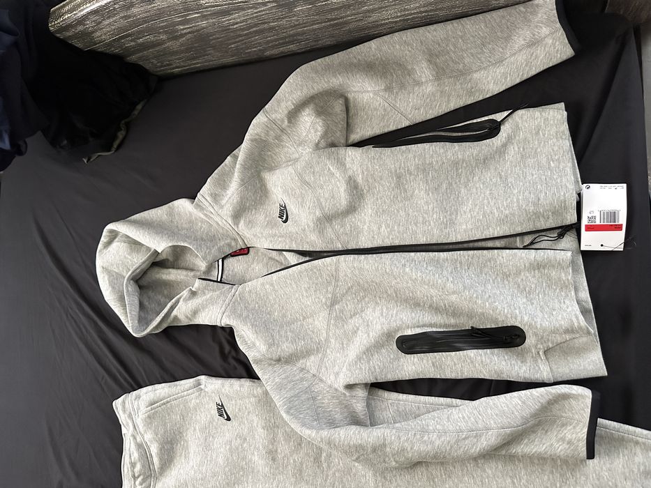 Анцунг Nike tech fleece