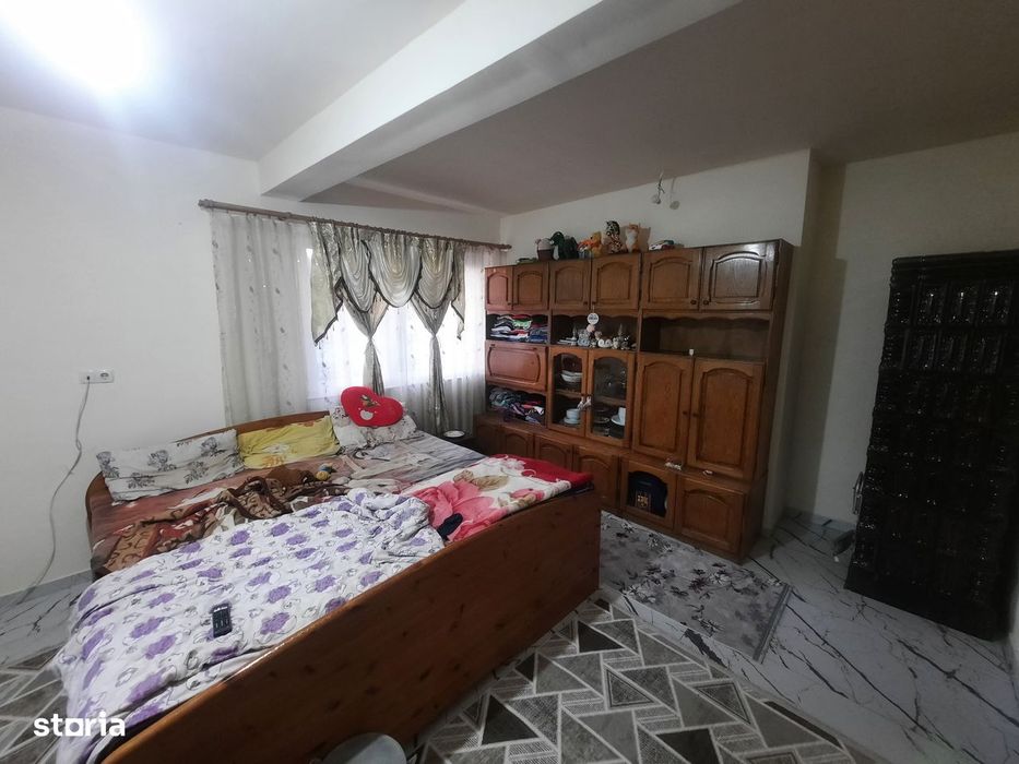 Vand casa cu etaj teren 6,8 Ari Micula jud Satu Mare