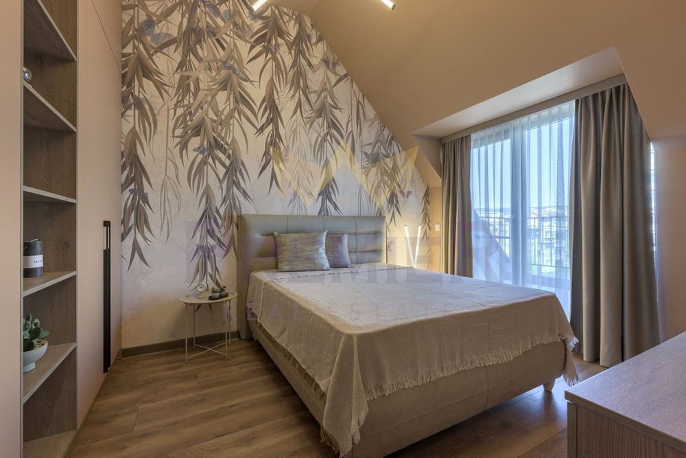 Дава се под наем Двустаен апартамент в Варна, Център - 70 кв.м за 1100 € - Снимка #6