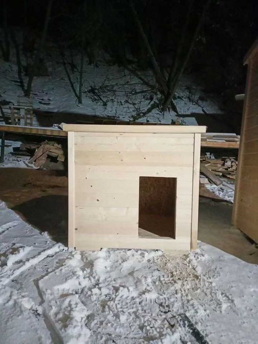 Будки для собак.