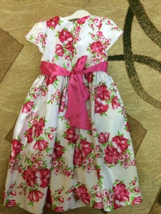 Продам нарядное платье