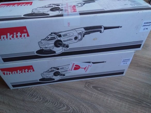 MAKITA GA 9020 RF - ъглошлайф