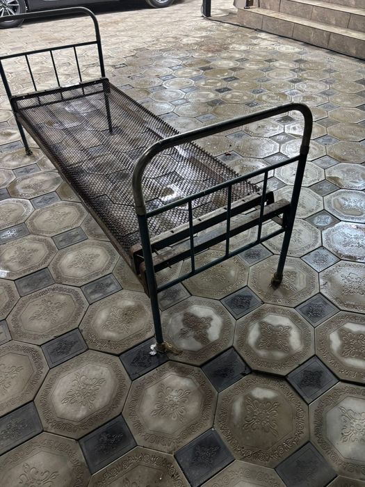 Продам советскую кровать. Самовывоз!