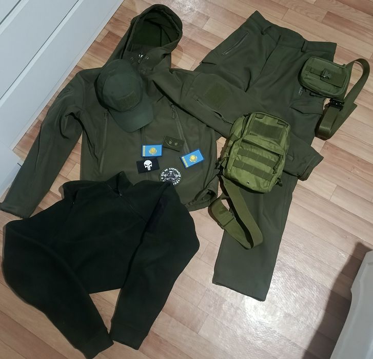 Срочно продам водо ветер отталкивающий комбинезон хаки