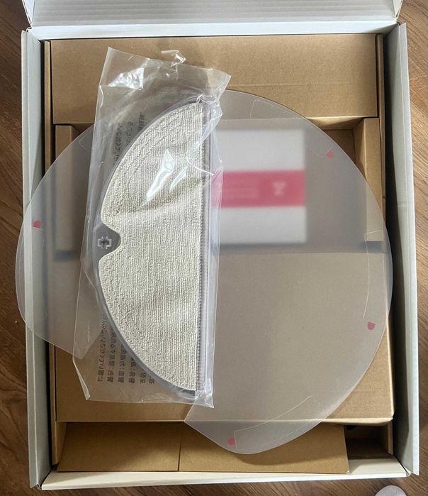 Продам Робот-пылесос Roborock S6 pure