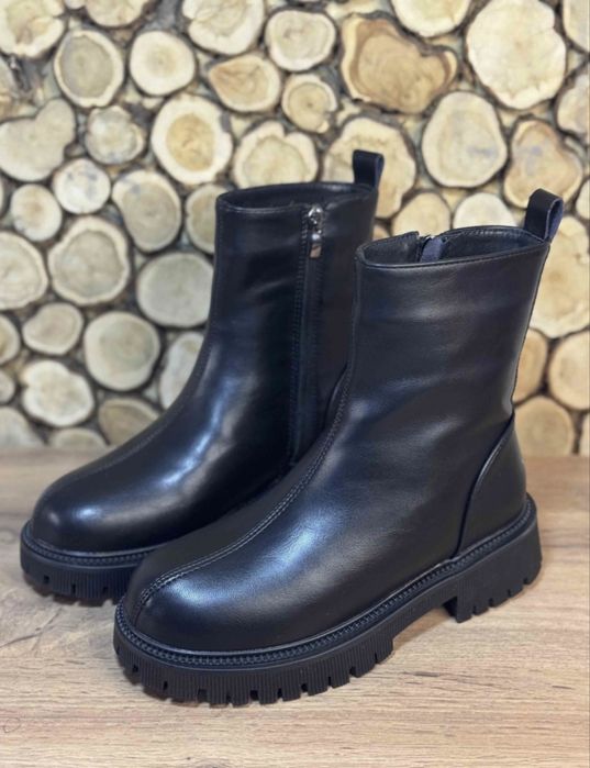 Продам женские полусапожки