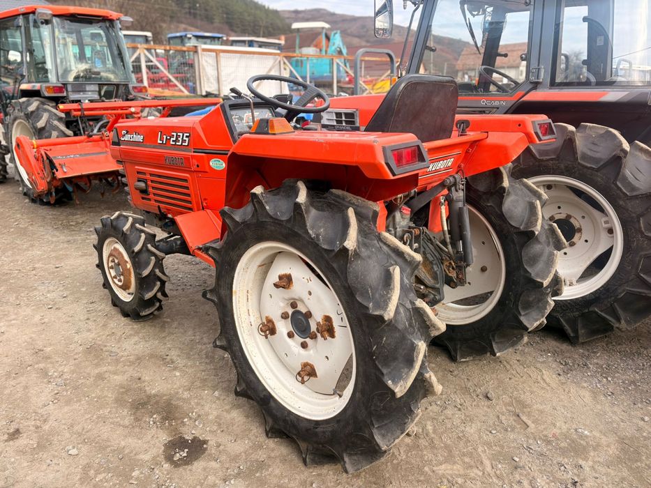 Kubota L1-235 Sunshine – Tractor japonez 4x4, 23–24 CP, fiabil