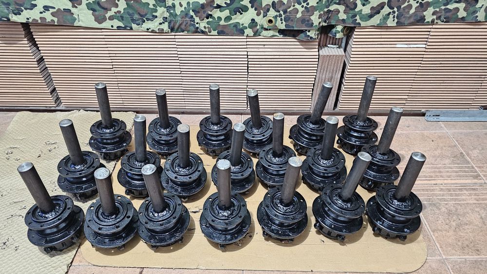 Vand  Butuci ARO cu rulmenti conici