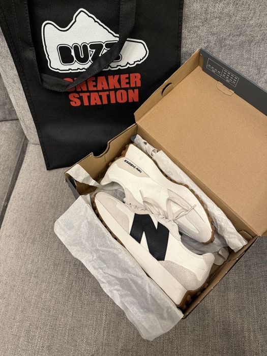 Чисто нови NEW BALANCE 327 с торбичка от Buzz