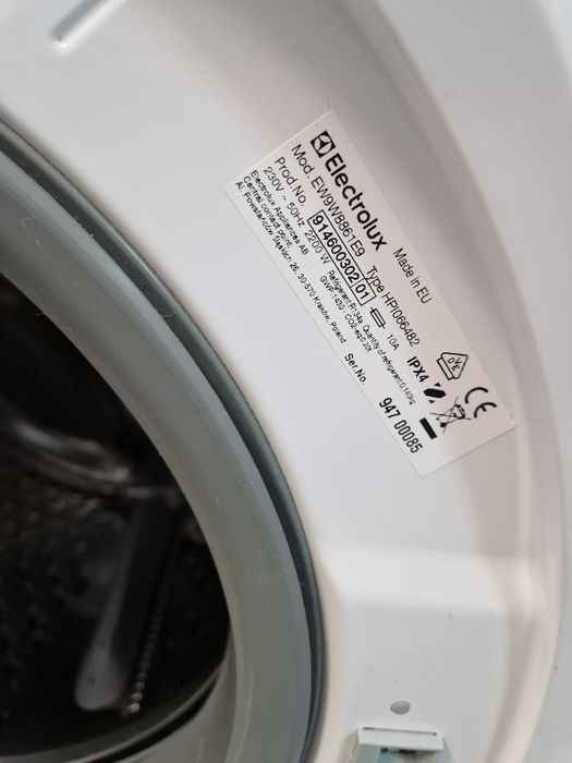 Пералня със сушилня Термопомпа Electrolux 10/6 A+++