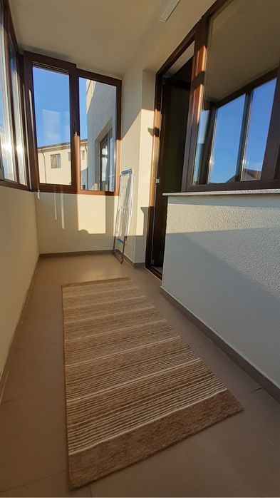 Inchiriez apartament cu 2 camere, bloc nou, zona Trivale 3, loc de  parcare inclus