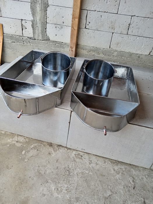 Vând crinta ptr.branza de inox