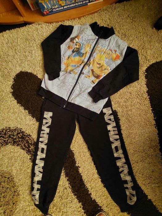 Екип,суичъри и блузки за 9-11 години