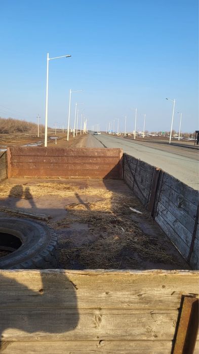 Прицеп зиловский бортовой