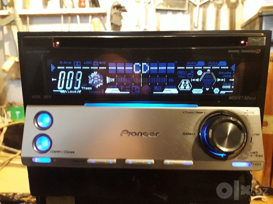 Авто магнитола PIONEER.