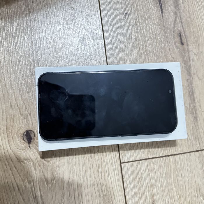 Продам Iphone 14