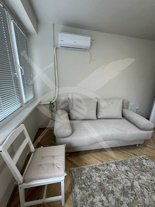 Дава се под наем Едностаен апартамент в Варна, Левски - 25 кв.м за 260 € - Снимка #3