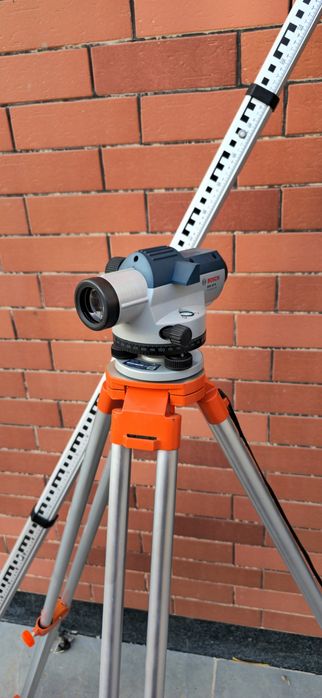 Новый оптический нивелир Bosch GOL 32D  Professional