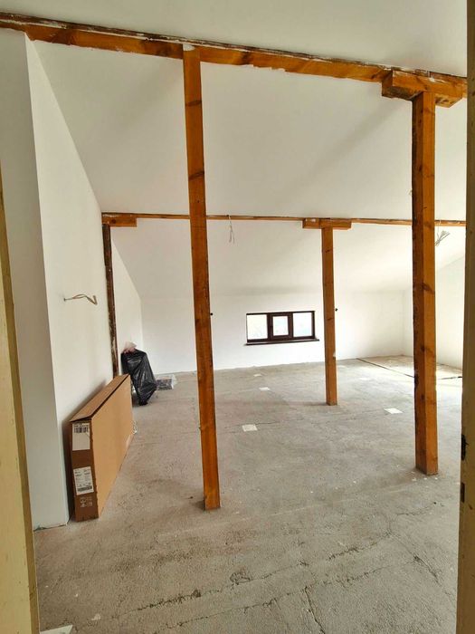 Дом готов за нанасяне в центъра на Бяла Слатина .