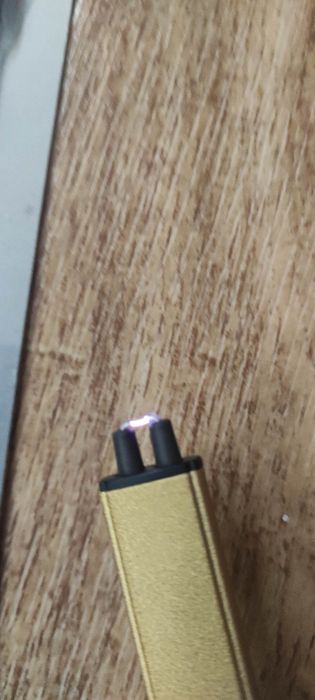 Плазменная зажигалка