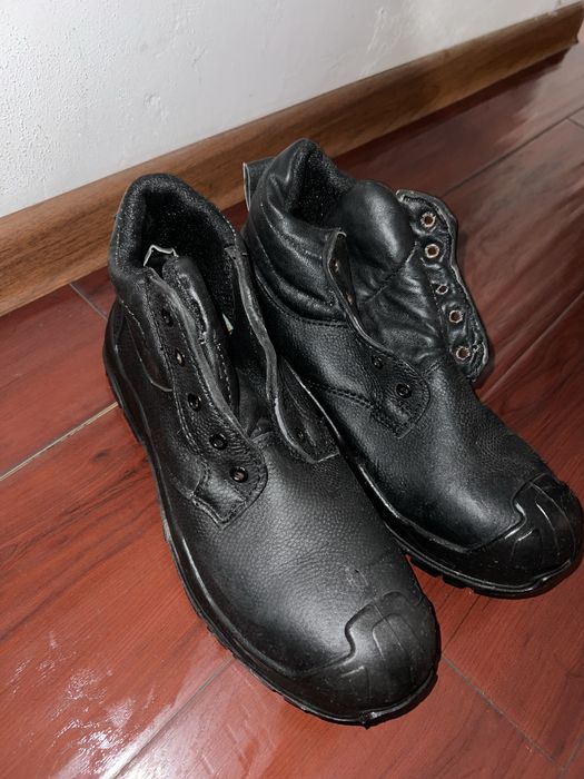 Спецобувь, разные модели