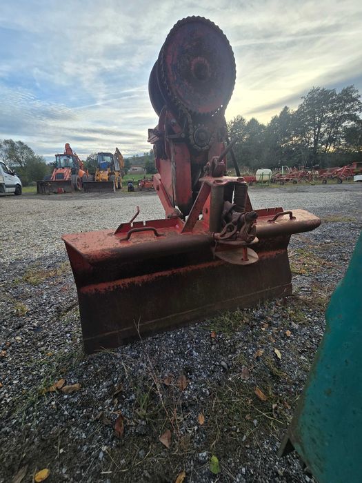 Troliu in tiranti la tractor cu piese originale facut hidraulic 7t