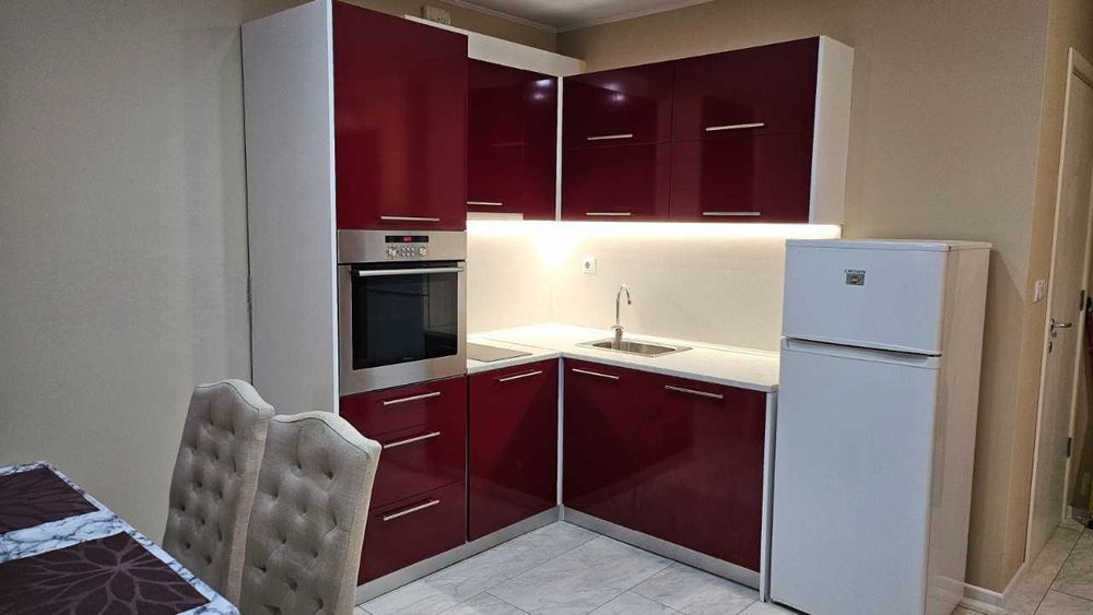 Дава се под наем Двустаен апартамент в София, Витоша - 68 кв.м за 718.08 € - Снимка #1