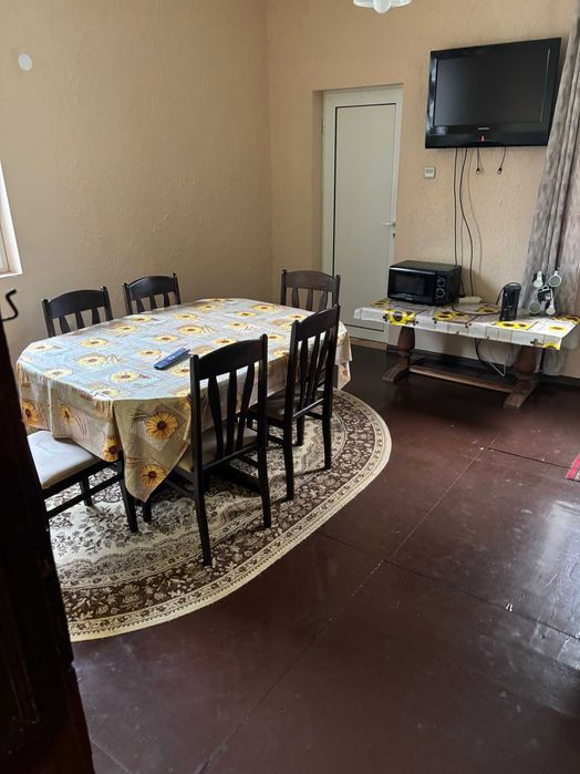 Продавам къща в гр. Златица