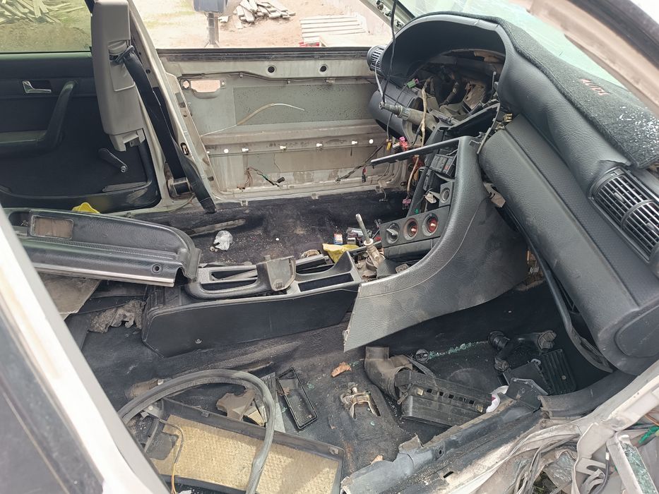 На Ауди 100с4 а6С4