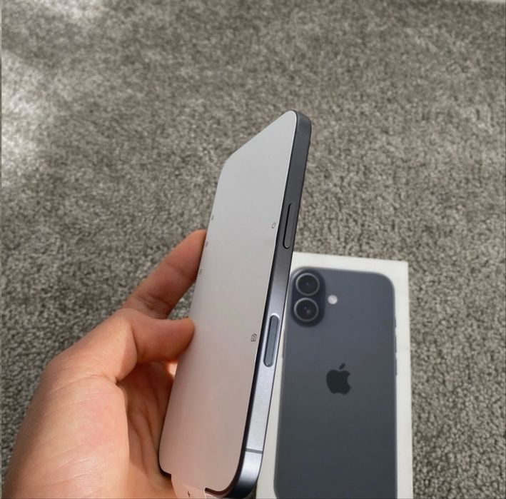 Vand Iphone 17 black 256gb