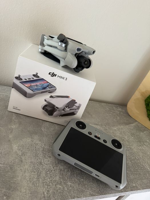Vand drona DJI mini 3, 4k HDR